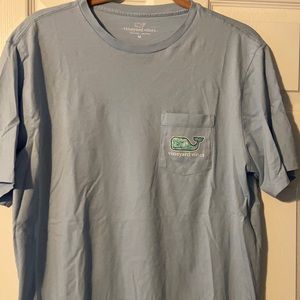 Vineyard Vines men’s T shirt